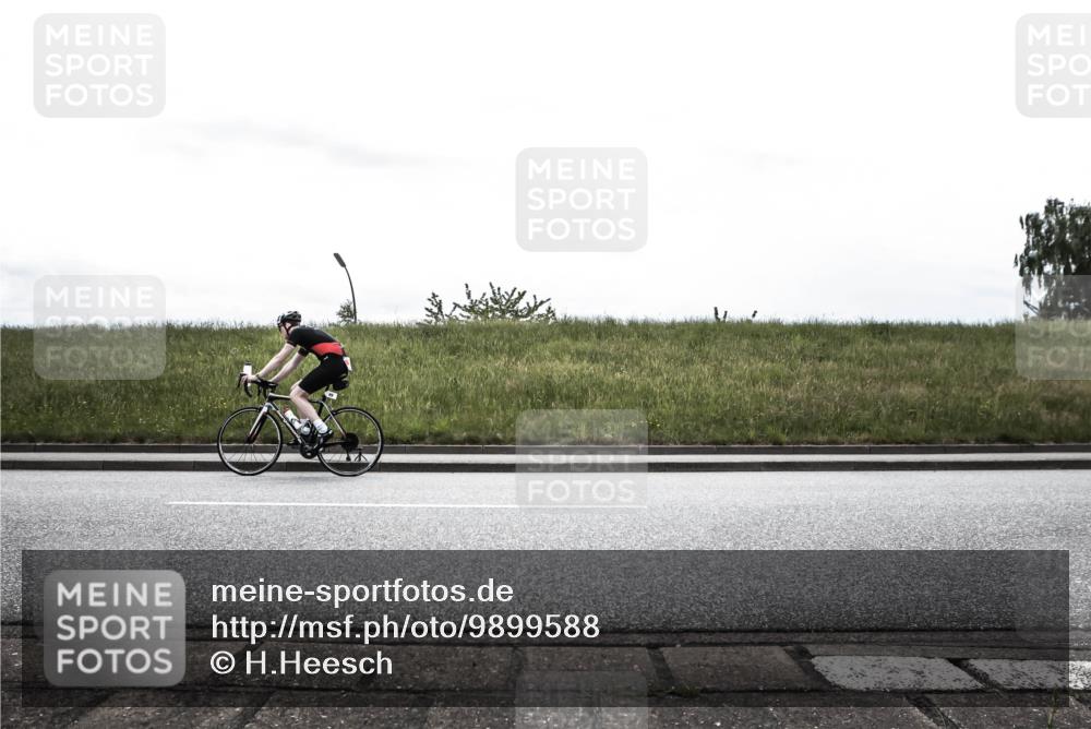 21.06.2026 - 29. Vierlanden-Triathlon H.Heesch http://msf.ph/oto/9899588 21.06.2026 11:47:42 Radfahren  meine-sportfotos.de