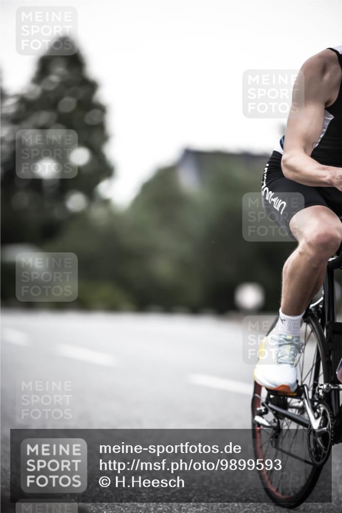 21.06.2026 - 29. Vierlanden-Triathlon H.Heesch http://msf.ph/oto/9899593 21.06.2026 10:07:42 Radfahren 23, 105, 111, 216, 231, 279, 336 meine-sportfotos.de