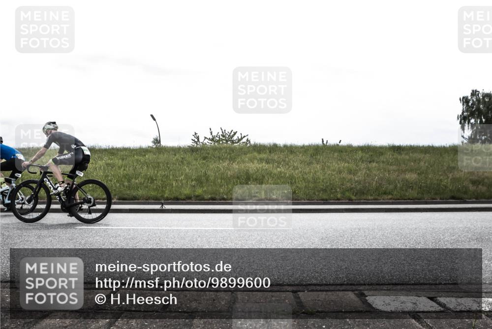 21.06.2026 - 29. Vierlanden-Triathlon H.Heesch http://msf.ph/oto/9899600 21.06.2026 11:48:04 Radfahren 648, 695, 750, 777 meine-sportfotos.de