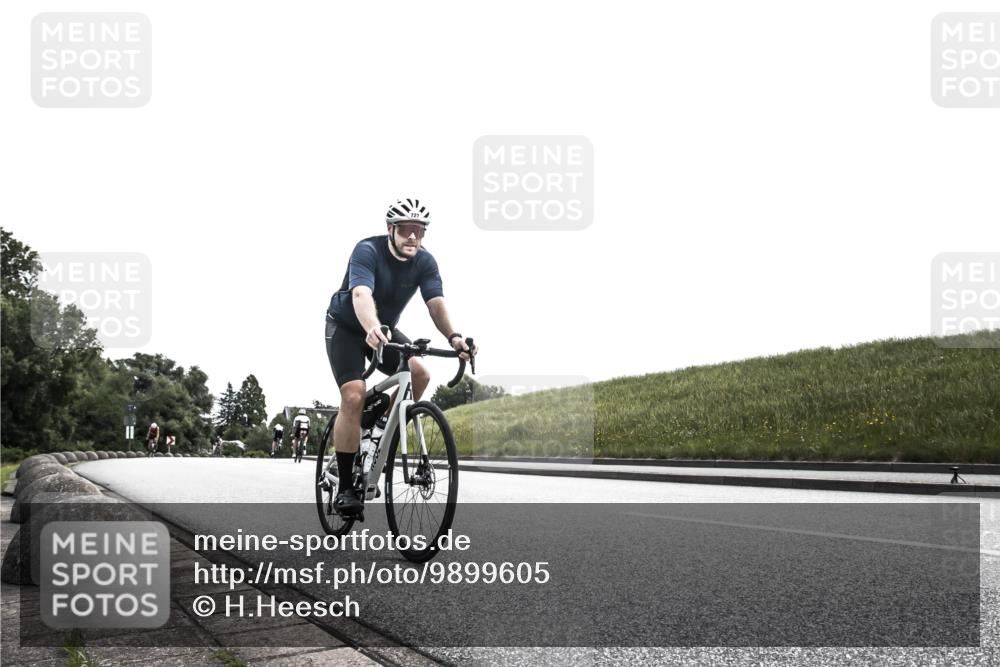 21.06.2026 - 29. Vierlanden-Triathlon H.Heesch http://msf.ph/oto/9899605 21.06.2026 11:13:39 Radfahren 91, 178, 266, 643, 652, 727 meine-sportfotos.de