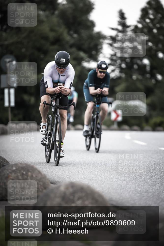 21.06.2026 - 29. Vierlanden-Triathlon H.Heesch http://msf.ph/oto/9899609 21.06.2026 10:07:52 Radfahren 50, 59, 104, 105, 167, 220, 231, 320 meine-sportfotos.de