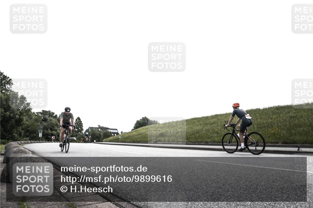 21.06.2026 - 29. Vierlanden-Triathlon H.Heesch http://msf.ph/oto/9899616 21.06.2026 11:18:12 Radfahren 635, 684 meine-sportfotos.de