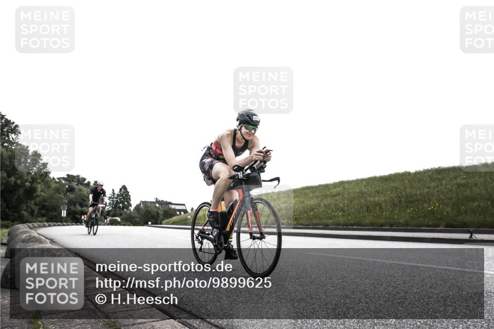 21.06.2026 - 29. Vierlanden-Triathlon H.Heesch http://msf.ph/oto/9899625 21.06.2026 11:19:22 Radfahren 274, 658, 735 meine-sportfotos.de