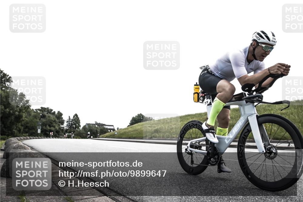 21.06.2026 - 29. Vierlanden-Triathlon H.Heesch http://msf.ph/oto/9899647 21.06.2026 11:21:12 Radfahren 44, 755, 779 meine-sportfotos.de