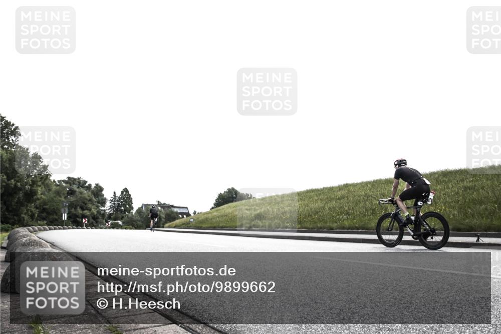 21.06.2026 - 29. Vierlanden-Triathlon H.Heesch http://msf.ph/oto/9899662 21.06.2026 11:22:01 Radfahren  meine-sportfotos.de