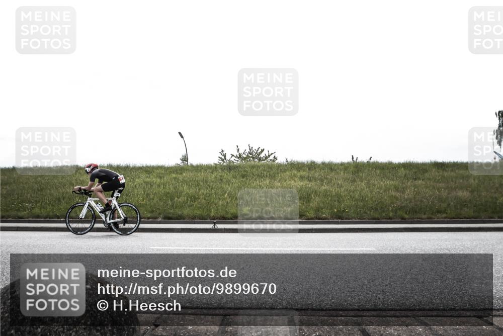 21.06.2026 - 29. Vierlanden-Triathlon H.Heesch http://msf.ph/oto/9899670 21.06.2026 11:49:16 Radfahren 105, 128, 279, 301, 647, 656, 681, 751 meine-sportfotos.de
