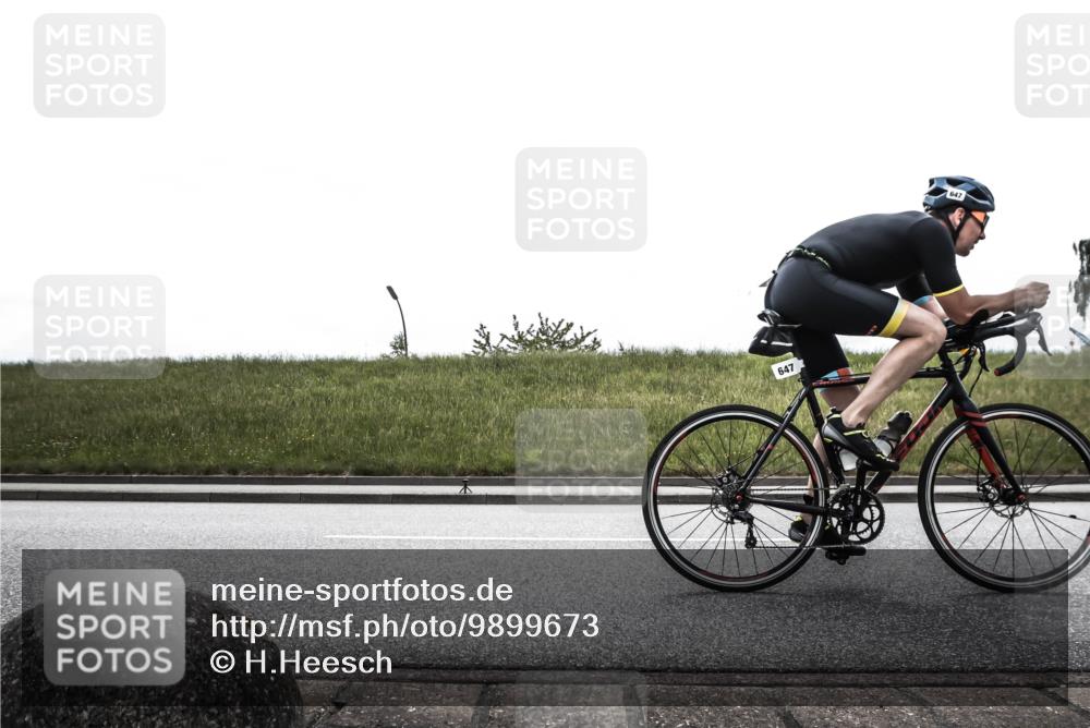 21.06.2026 - 29. Vierlanden-Triathlon H.Heesch http://msf.ph/oto/9899673 21.06.2026 11:49:18 Radfahren 105, 301, 647, 656, 681, 751 meine-sportfotos.de