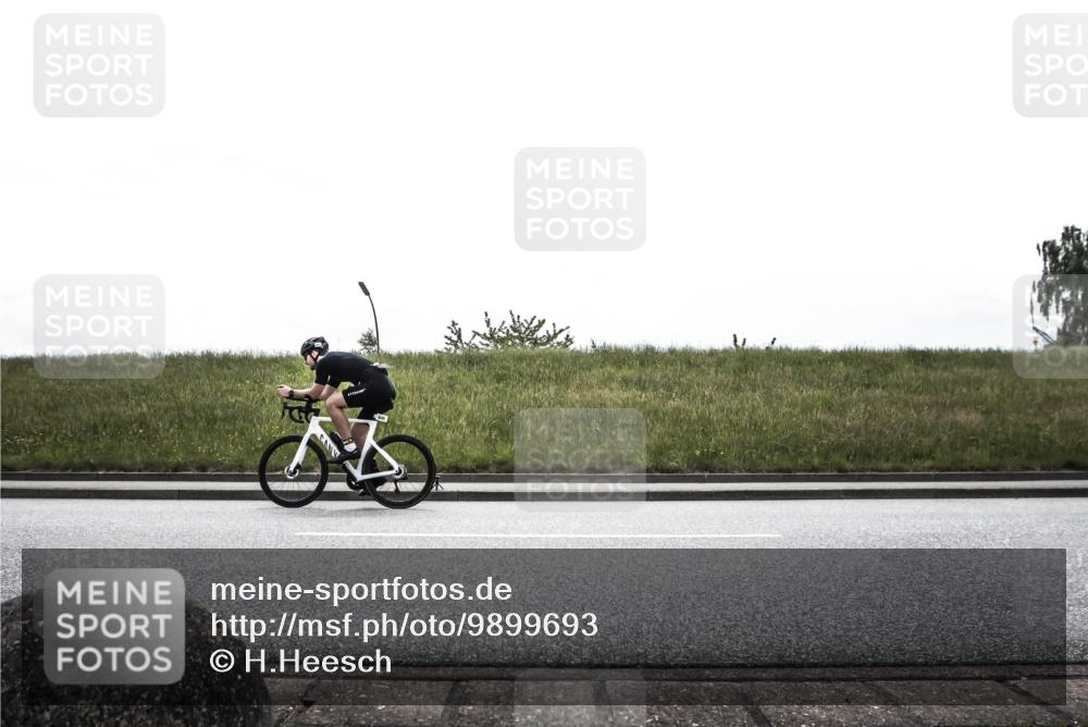 21.06.2026 - 29. Vierlanden-Triathlon H.Heesch http://msf.ph/oto/9899693 21.06.2026 11:49:41 Radfahren 74, 629, 645, 735, 743 meine-sportfotos.de