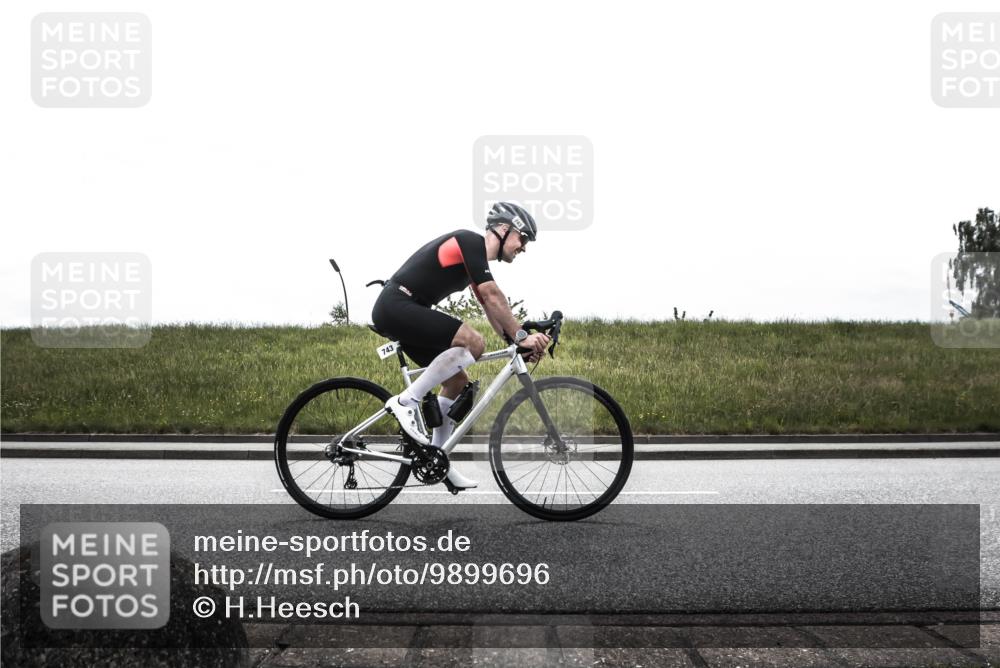 21.06.2026 - 29. Vierlanden-Triathlon H.Heesch http://msf.ph/oto/9899696 21.06.2026 11:49:43 Radfahren 74, 735, 743 meine-sportfotos.de