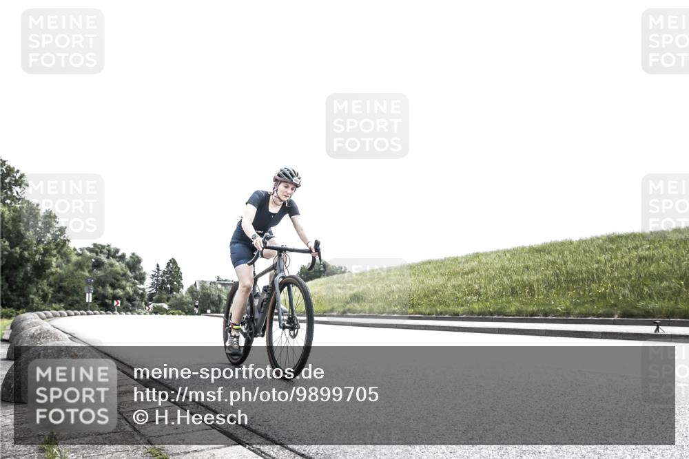21.06.2026 - 29. Vierlanden-Triathlon H.Heesch http://msf.ph/oto/9899705 21.06.2026 11:33:42 Radfahren 634, 682, 712, 740, 745, 829 meine-sportfotos.de