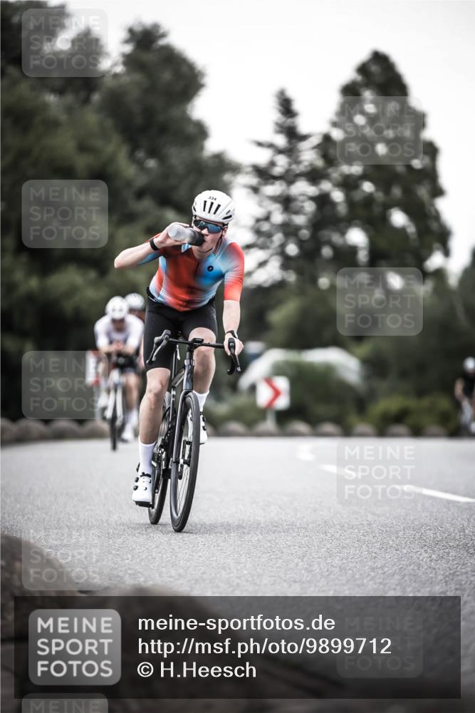 21.06.2026 - 29. Vierlanden-Triathlon H.Heesch http://msf.ph/oto/9899712 21.06.2026 10:08:00 Radfahren 7, 59, 80, 305, 320, 334 meine-sportfotos.de