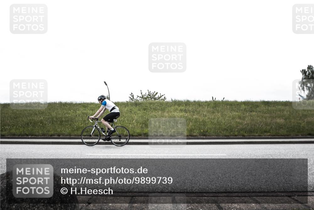21.06.2026 - 29. Vierlanden-Triathlon H.Heesch http://msf.ph/oto/9899739 21.06.2026 11:50:38 Radfahren 658, 664, 734, 764 meine-sportfotos.de