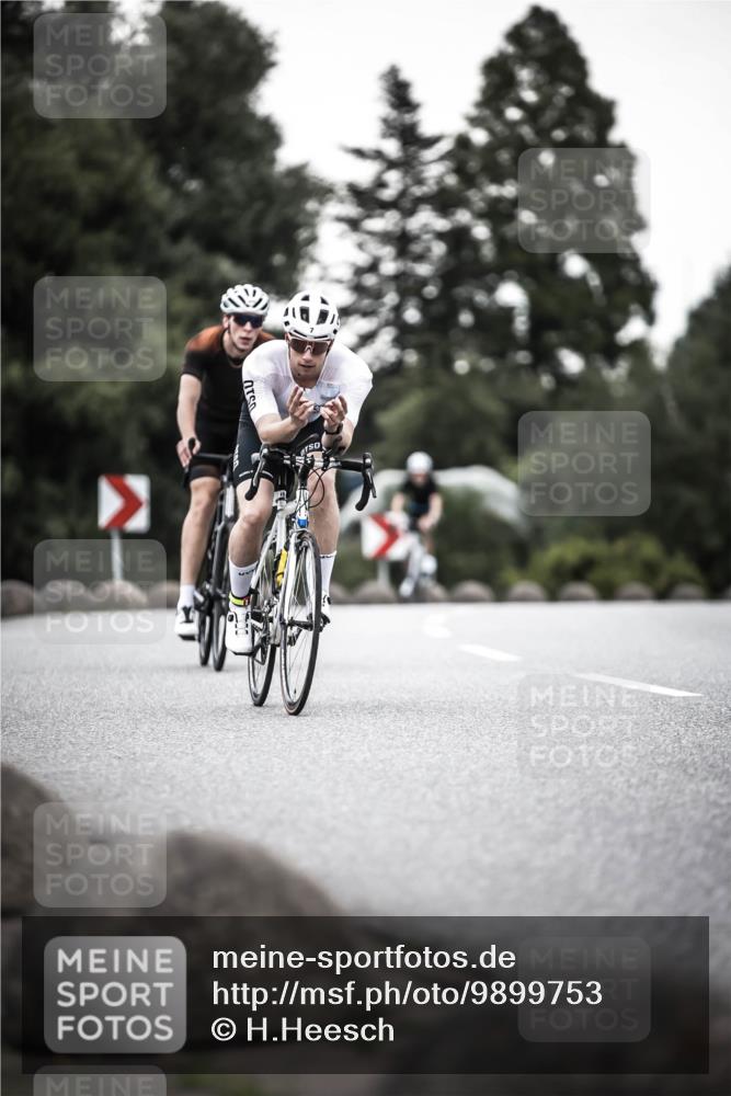 21.06.2026 - 29. Vierlanden-Triathlon H.Heesch http://msf.ph/oto/9899753 21.06.2026 10:08:02 Radfahren 7, 59, 80, 305, 334, 371 meine-sportfotos.de