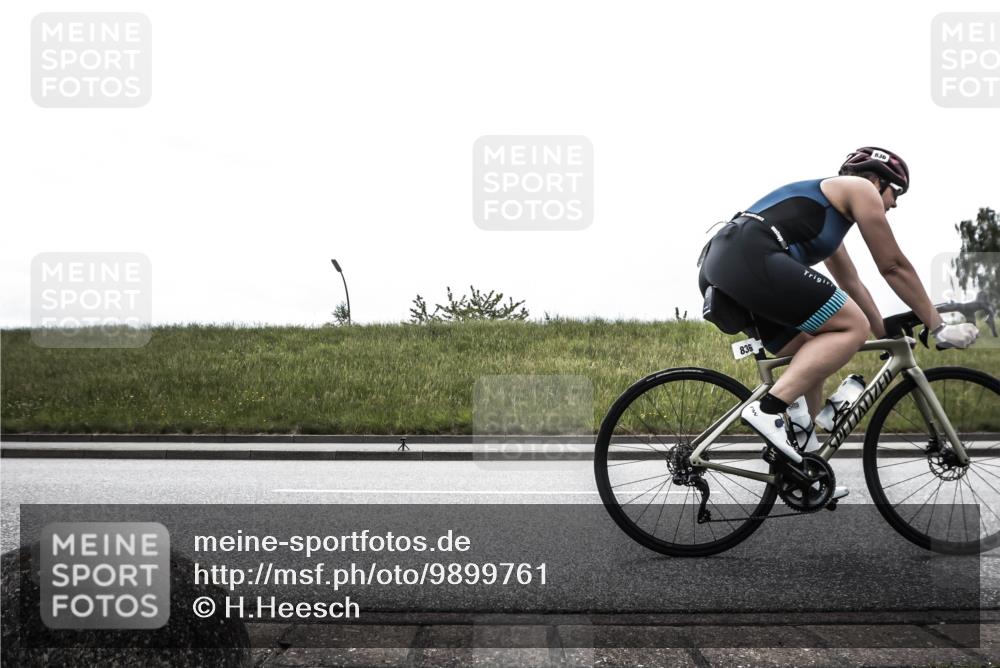 21.06.2026 - 29. Vierlanden-Triathlon H.Heesch http://msf.ph/oto/9899761 21.06.2026 11:51:02 Radfahren 233, 235, 259, 836 meine-sportfotos.de