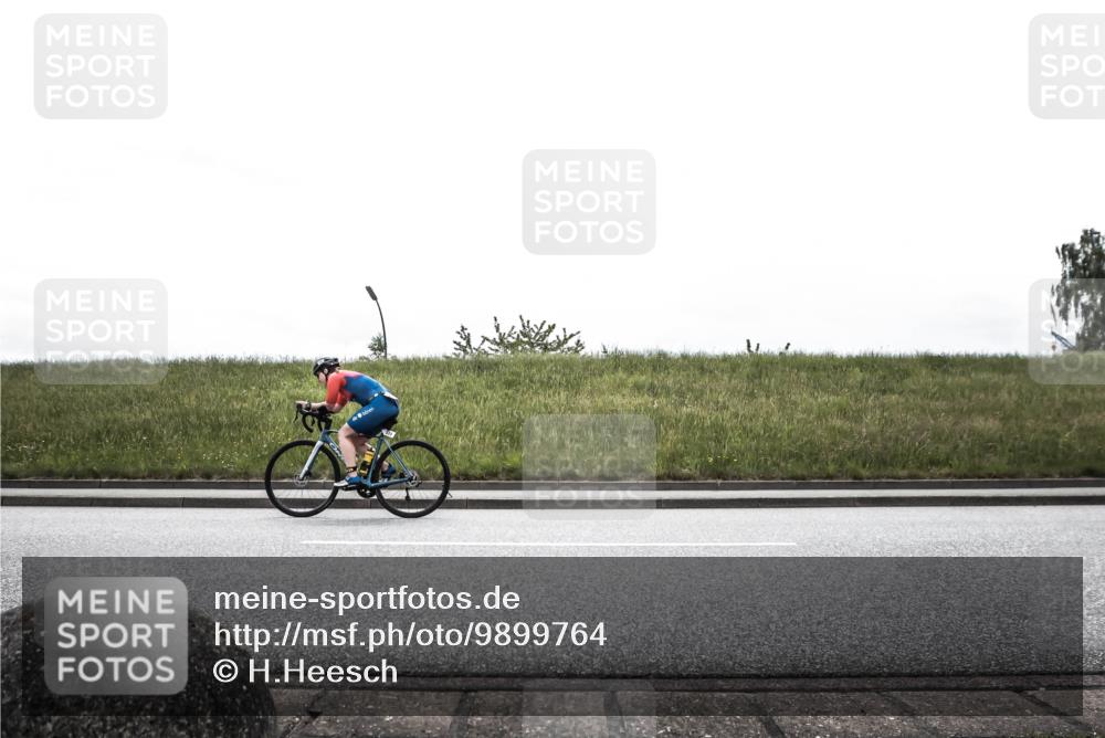 21.06.2026 - 29. Vierlanden-Triathlon H.Heesch http://msf.ph/oto/9899764 21.06.2026 11:51:07 Radfahren 177, 233, 235, 259, 836 meine-sportfotos.de