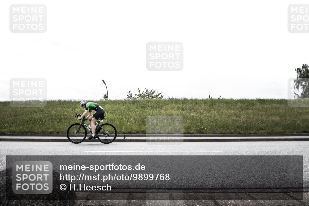 21.06.2026 - 29. Vierlanden-Triathlon H.Heesch http://msf.ph/oto/9899768 21.06.2026 11:51:10 Radfahren 177, 235, 259 meine-sportfotos.de