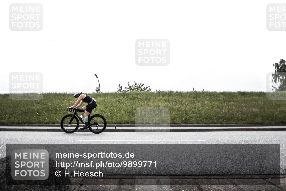 21.06.2026 - 29. Vierlanden-Triathlon H.Heesch http://msf.ph/oto/9899771 21.06.2026 11:51:13 Radfahren 177, 235 meine-sportfotos.de