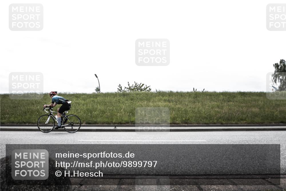 21.06.2026 - 29. Vierlanden-Triathlon H.Heesch http://msf.ph/oto/9899797 21.06.2026 11:51:53 Radfahren 20, 92, 260, 633, 727, 876 meine-sportfotos.de