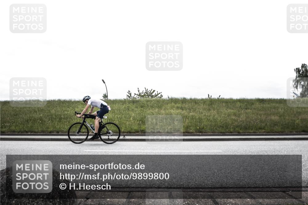 21.06.2026 - 29. Vierlanden-Triathlon H.Heesch http://msf.ph/oto/9899800 21.06.2026 11:51:56 Radfahren 20, 92, 633, 717, 755, 876 meine-sportfotos.de