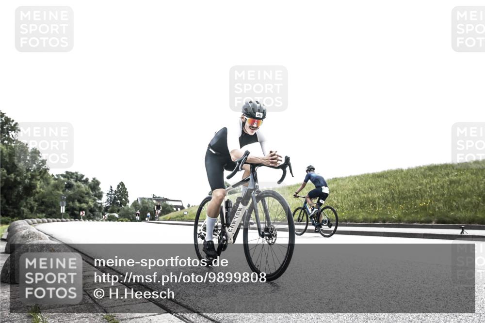 21.06.2026 - 29. Vierlanden-Triathlon H.Heesch http://msf.ph/oto/9899808 21.06.2026 11:42:48 Radfahren 632, 633, 701, 757 meine-sportfotos.de