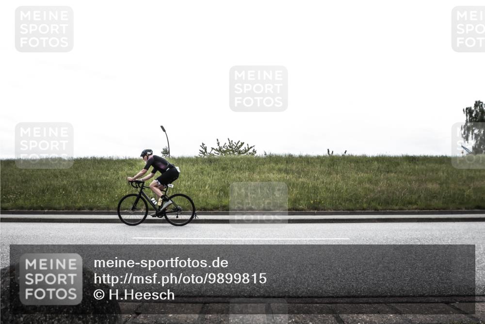 21.06.2026 - 29. Vierlanden-Triathlon H.Heesch http://msf.ph/oto/9899815 21.06.2026 11:52:08 Radfahren 249, 755, 810 meine-sportfotos.de