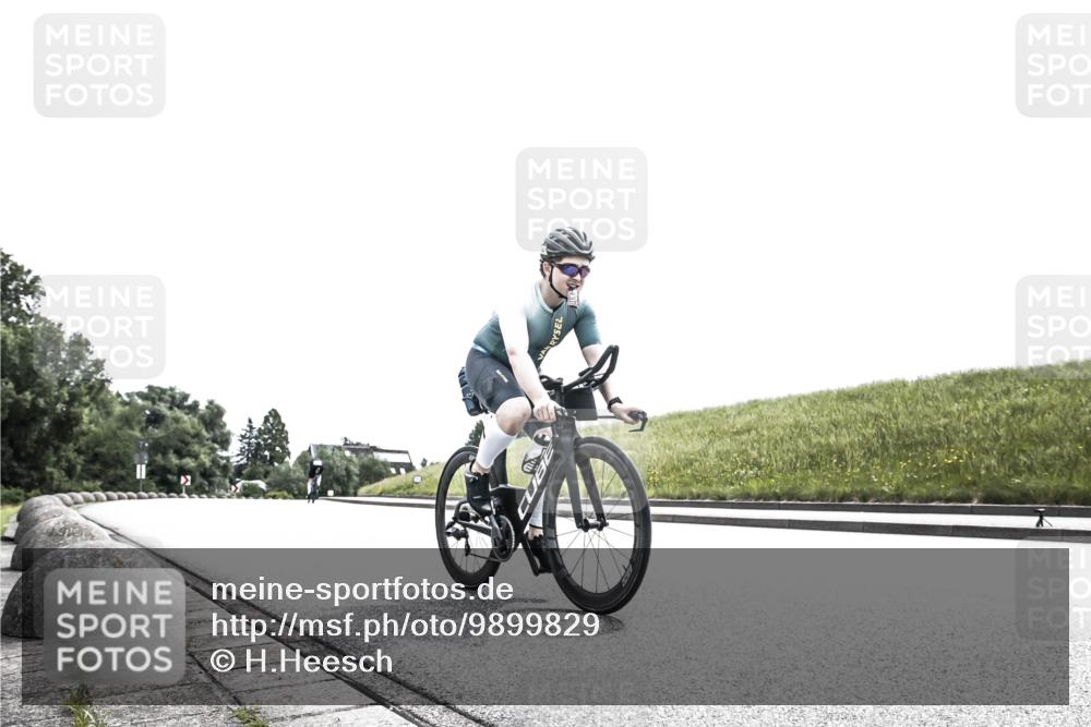 21.06.2026 - 29. Vierlanden-Triathlon H.Heesch http://msf.ph/oto/9899829 21.06.2026 11:43:19 Radfahren 41, 213, 717 meine-sportfotos.de