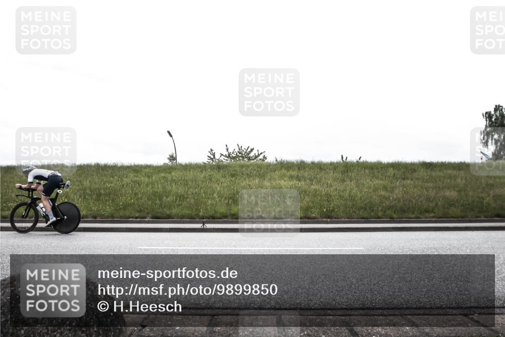 21.06.2026 - 29. Vierlanden-Triathlon H.Heesch http://msf.ph/oto/9899850 21.06.2026 11:52:53 Radfahren 256, 639, 729, 758, 760, 796, 802 meine-sportfotos.de