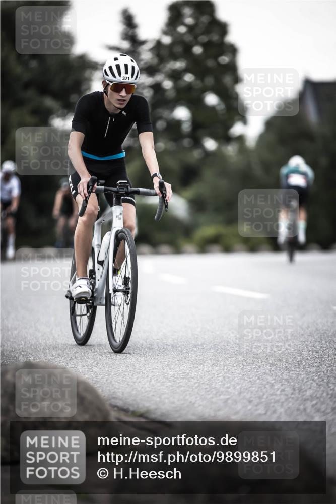 21.06.2026 - 29. Vierlanden-Triathlon H.Heesch http://msf.ph/oto/9899851 21.06.2026 10:08:08 Radfahren 38, 80, 371, 373 meine-sportfotos.de