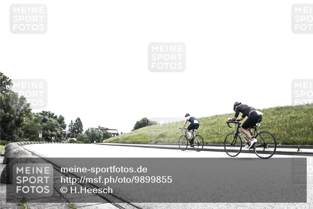 21.06.2026 - 29. Vierlanden-Triathlon H.Heesch http://msf.ph/oto/9899855 21.06.2026 11:43:38 Radfahren 278, 657, 720 meine-sportfotos.de