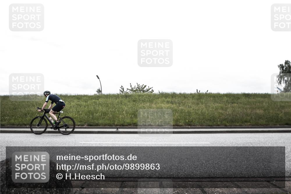21.06.2026 - 29. Vierlanden-Triathlon H.Heesch http://msf.ph/oto/9899863 21.06.2026 11:52:59 Radfahren 256, 758, 760, 796, 802 meine-sportfotos.de