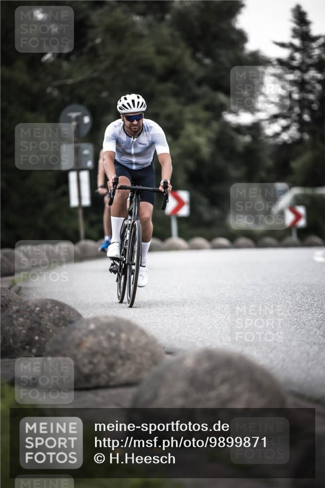 21.06.2026 - 29. Vierlanden-Triathlon H.Heesch http://msf.ph/oto/9899871 21.06.2026 10:08:11 Radfahren 38, 371, 373 meine-sportfotos.de