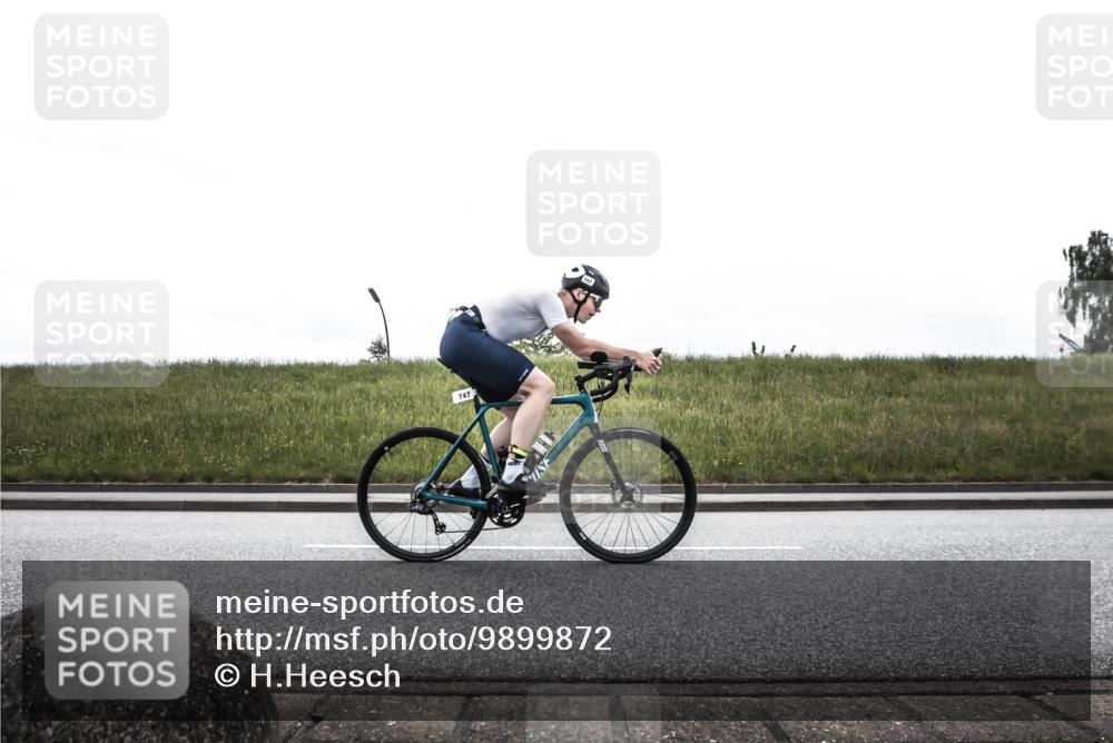 21.06.2026 - 29. Vierlanden-Triathlon H.Heesch http://msf.ph/oto/9899872 21.06.2026 11:53:21 Radfahren 265, 747, 772 meine-sportfotos.de