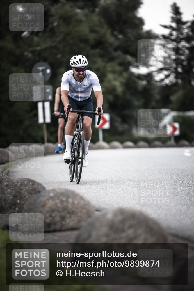 21.06.2026 - 29. Vierlanden-Triathlon H.Heesch http://msf.ph/oto/9899874 21.06.2026 10:08:11 Radfahren 38, 371, 373 meine-sportfotos.de