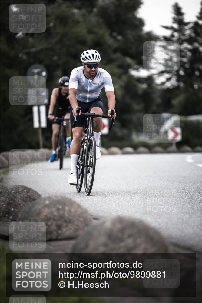 21.06.2026 - 29. Vierlanden-Triathlon H.Heesch http://msf.ph/oto/9899881 21.06.2026 10:08:12 Radfahren 38, 371, 373 meine-sportfotos.de