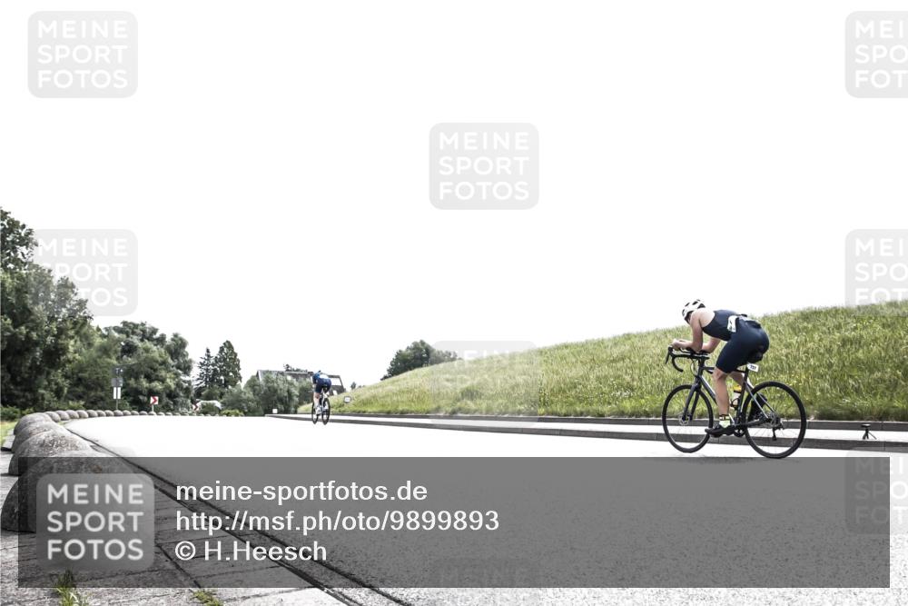 21.06.2026 - 29. Vierlanden-Triathlon H.Heesch http://msf.ph/oto/9899893 21.06.2026 11:44:38 Radfahren 705, 802 meine-sportfotos.de