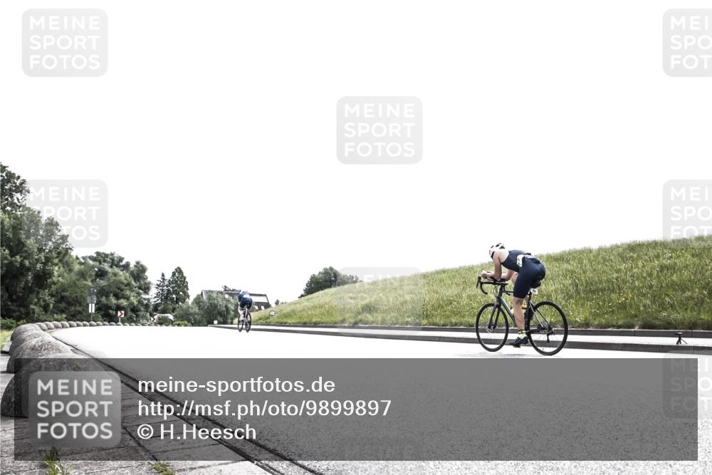 21.06.2026 - 29. Vierlanden-Triathlon H.Heesch http://msf.ph/oto/9899897 21.06.2026 11:44:38 Radfahren 705, 802 meine-sportfotos.de