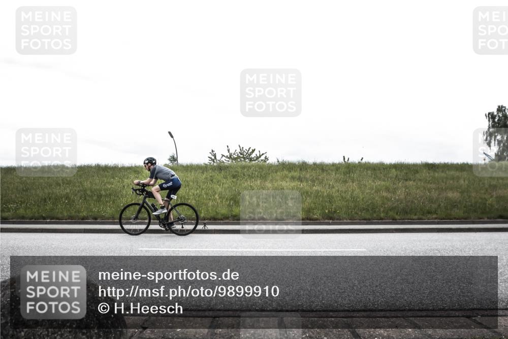 21.06.2026 - 29. Vierlanden-Triathlon H.Heesch http://msf.ph/oto/9899910 21.06.2026 11:54:03 Radfahren  meine-sportfotos.de