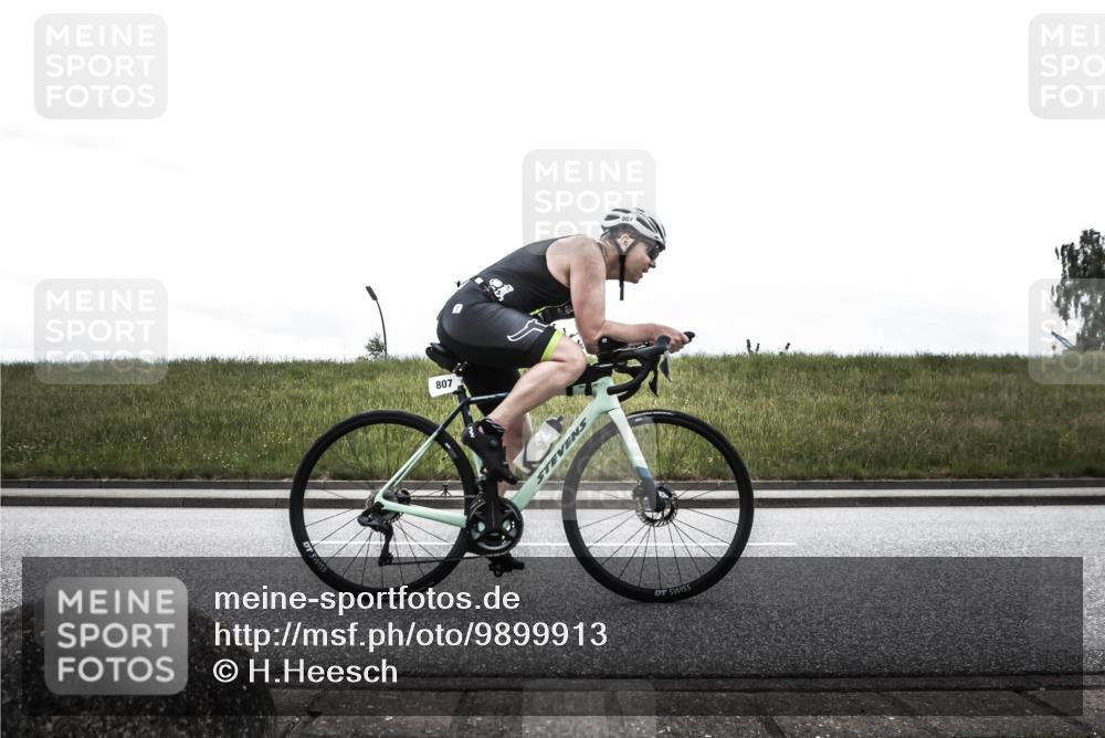 21.06.2026 - 29. Vierlanden-Triathlon H.Heesch http://msf.ph/oto/9899913 21.06.2026 11:54:15 Radfahren 91, 798, 807, 892 meine-sportfotos.de