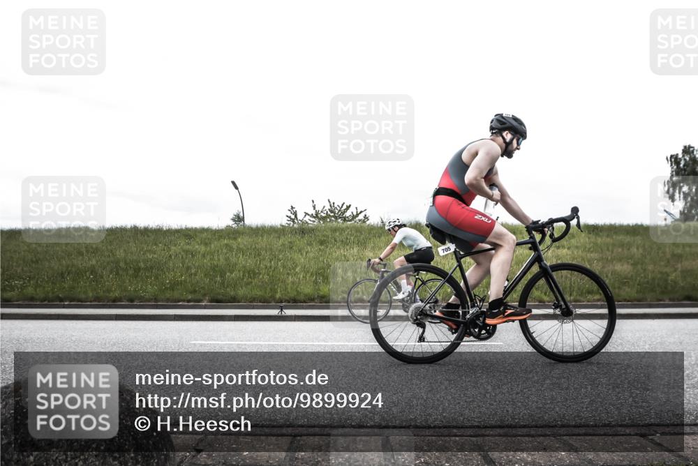 21.06.2026 - 29. Vierlanden-Triathlon H.Heesch http://msf.ph/oto/9899924 21.06.2026 11:54:28 Radfahren 266, 705 meine-sportfotos.de