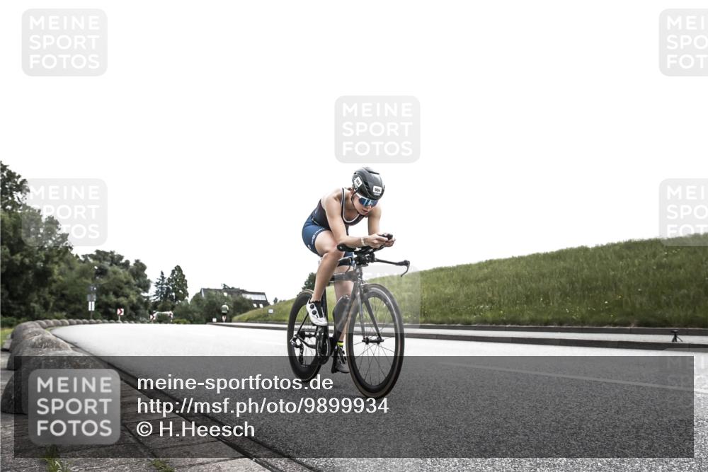 21.06.2026 - 29. Vierlanden-Triathlon H.Heesch http://msf.ph/oto/9899934 21.06.2026 12:34:34 Radfahren 961, 984 meine-sportfotos.de