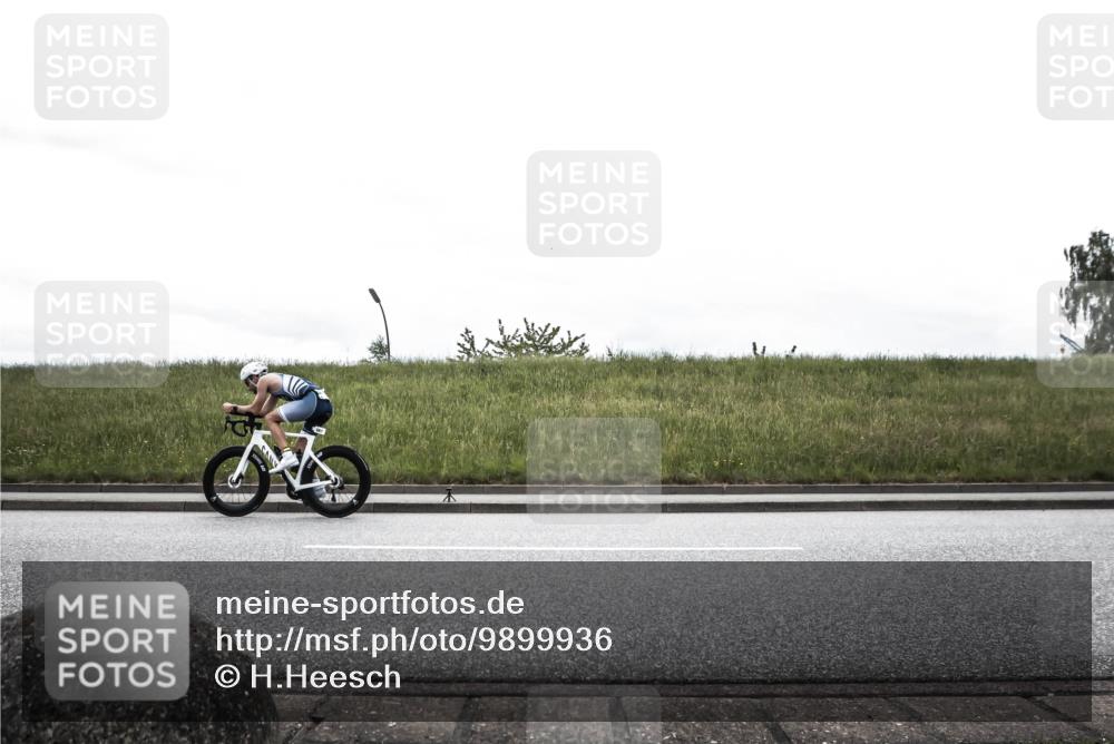 21.06.2026 - 29. Vierlanden-Triathlon H.Heesch http://msf.ph/oto/9899936 21.06.2026 11:54:45 Radfahren 667, 672, 766, 773 meine-sportfotos.de