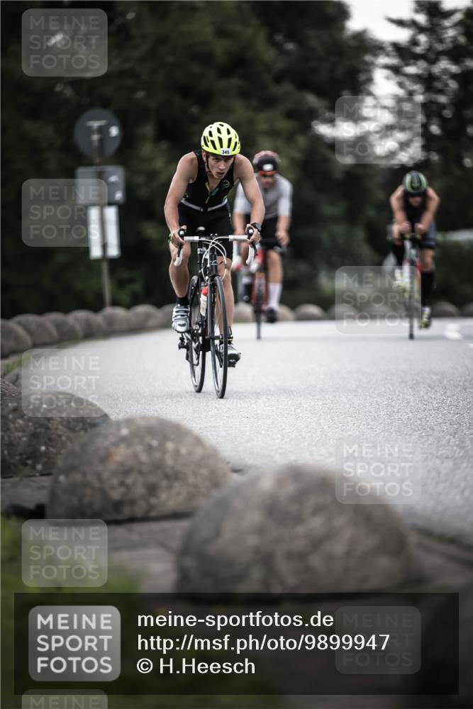 21.06.2026 - 29. Vierlanden-Triathlon H.Heesch http://msf.ph/oto/9899947 21.06.2026 10:08:20 Radfahren 34, 131, 345 meine-sportfotos.de