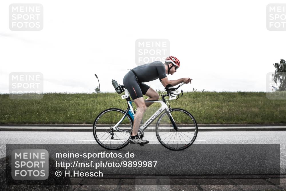 21.06.2026 - 29. Vierlanden-Triathlon H.Heesch http://msf.ph/oto/9899987 21.06.2026 11:55:56 Radfahren 730, 752 meine-sportfotos.de