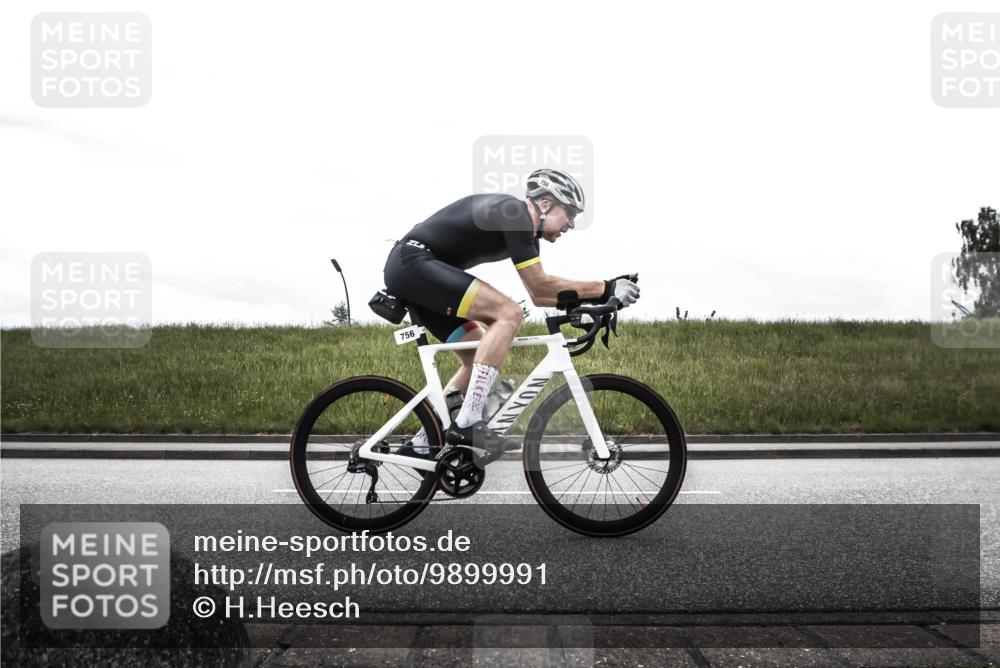 21.06.2026 - 29. Vierlanden-Triathlon H.Heesch http://msf.ph/oto/9899991 21.06.2026 11:56:09 Radfahren 273, 663, 748, 756, 882 meine-sportfotos.de