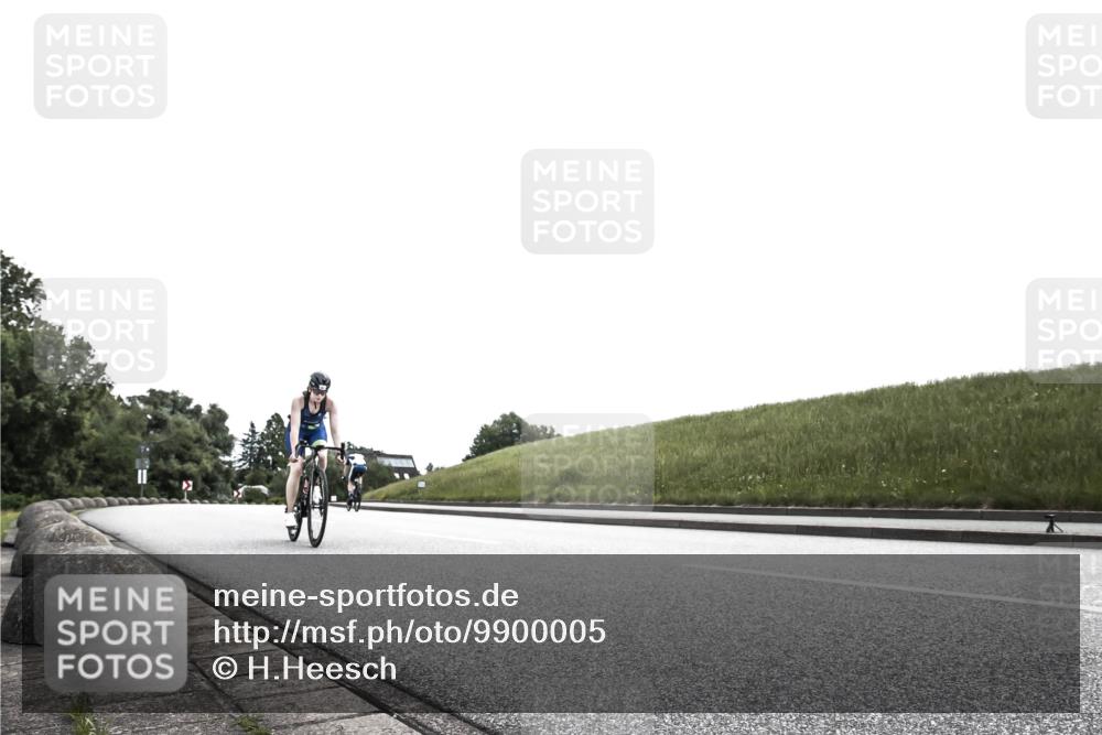 21.06.2026 - 29. Vierlanden-Triathlon H.Heesch http://msf.ph/oto/9900005 21.06.2026 12:36:44 Radfahren 754, 766, 987 meine-sportfotos.de