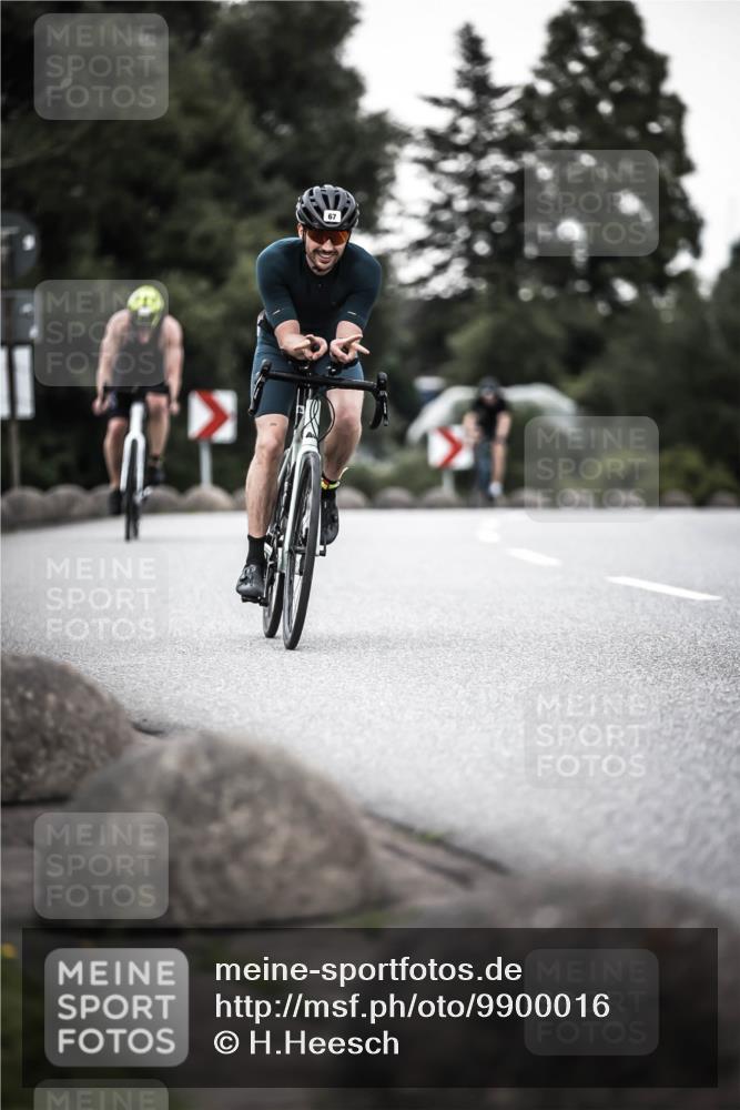 21.06.2026 - 29. Vierlanden-Triathlon H.Heesch http://msf.ph/oto/9900016 21.06.2026 10:08:30 Radfahren 67, 173, 358 meine-sportfotos.de