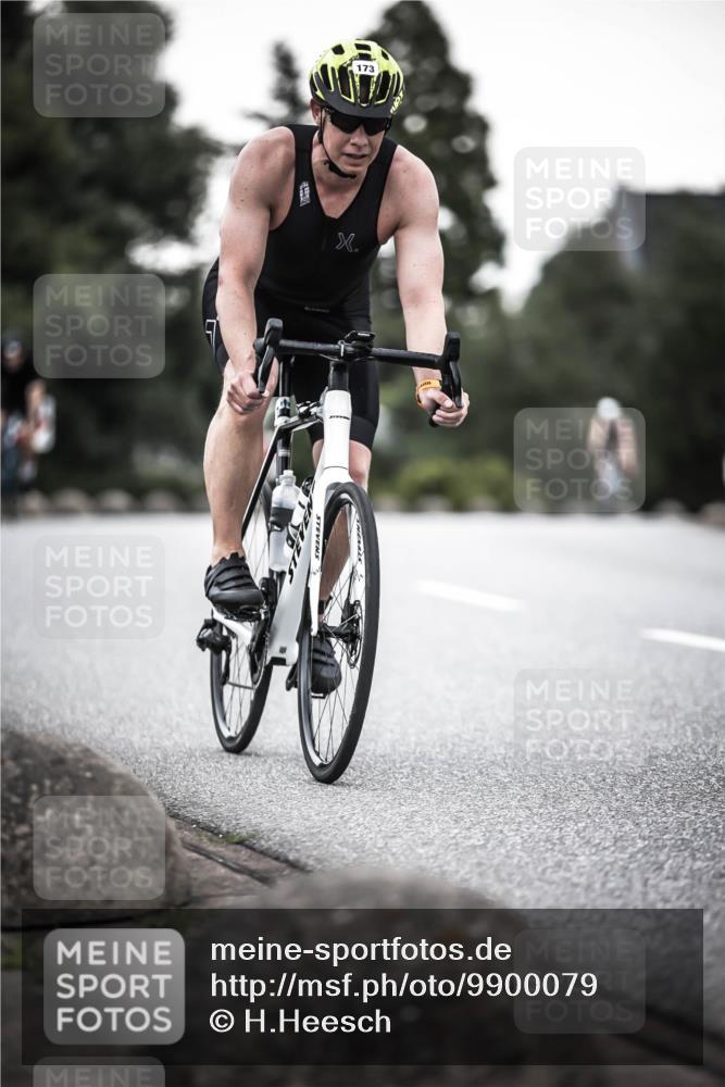 21.06.2026 - 29. Vierlanden-Triathlon H.Heesch http://msf.ph/oto/9900079 21.06.2026 10:08:33 Radfahren 67, 82, 173, 358 meine-sportfotos.de