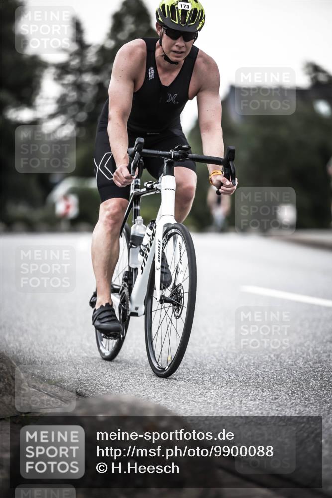 21.06.2026 - 29. Vierlanden-Triathlon H.Heesch http://msf.ph/oto/9900088 21.06.2026 10:08:33 Radfahren 67, 82, 173, 358 meine-sportfotos.de