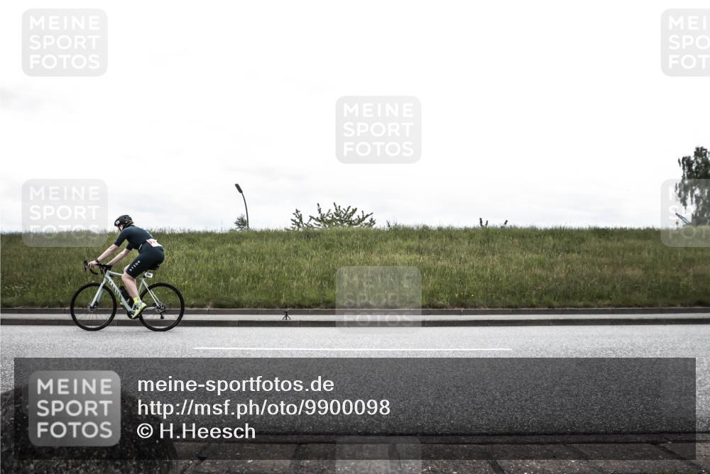 21.06.2026 - 29. Vierlanden-Triathlon H.Heesch http://msf.ph/oto/9900098 21.06.2026 11:58:52 Radfahren 224, 257, 809, 902 meine-sportfotos.de