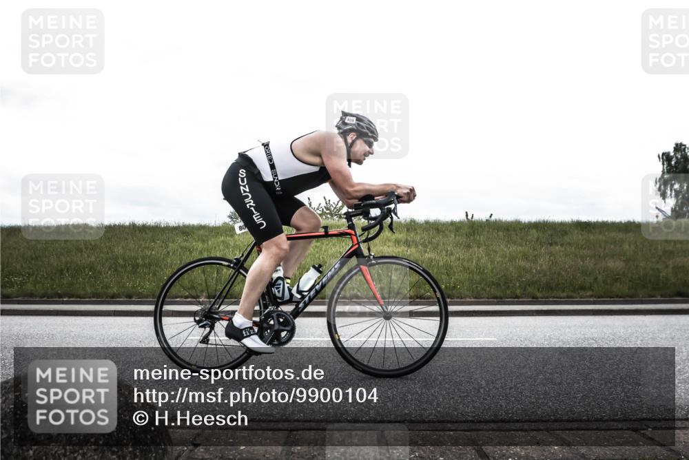 21.06.2026 - 29. Vierlanden-Triathlon H.Heesch http://msf.ph/oto/9900104 21.06.2026 11:58:58 Radfahren 257, 809, 902 meine-sportfotos.de